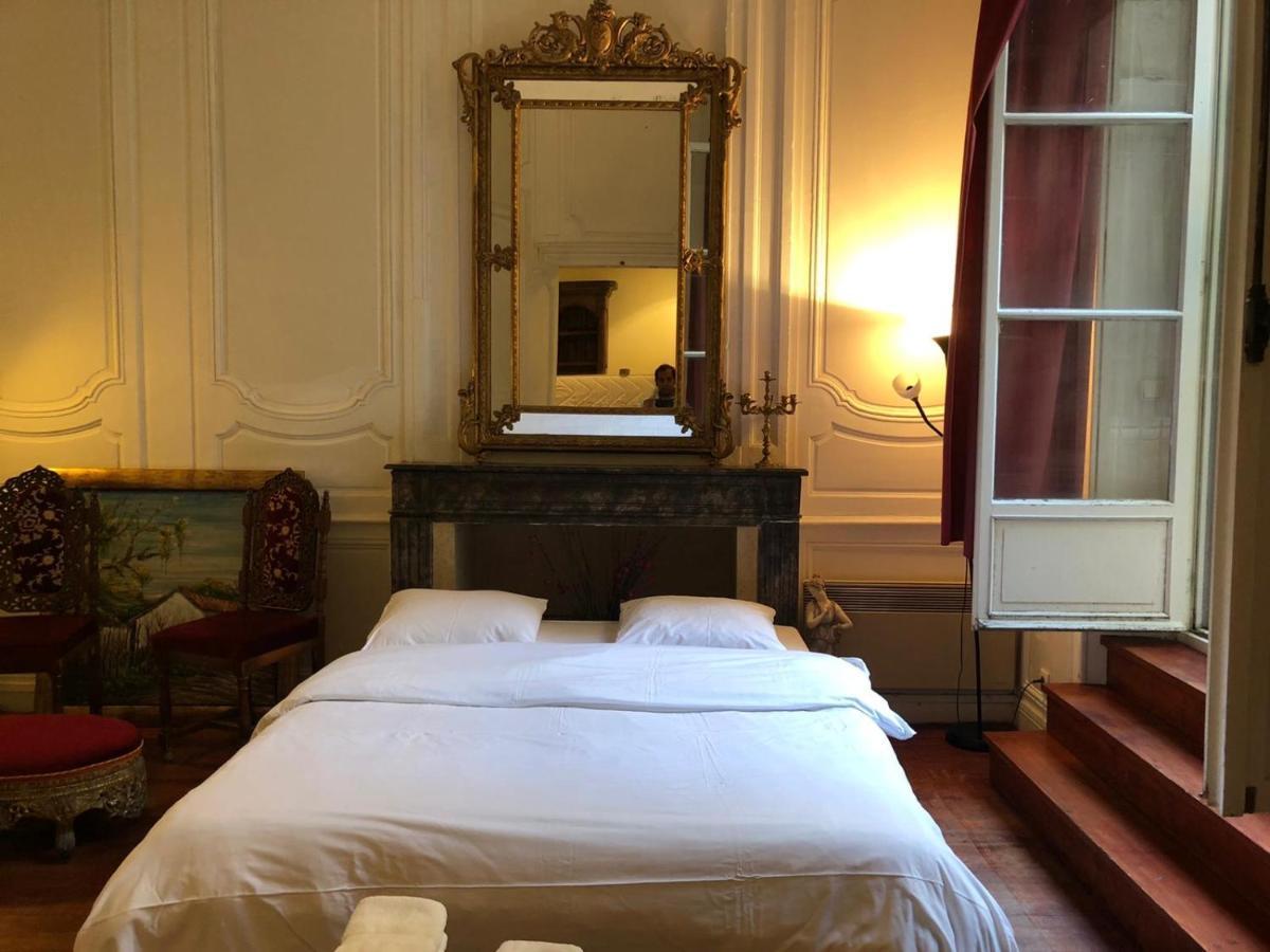 Cosy Appartement In Old City Center บอร์โด ภายนอก รูปภาพ