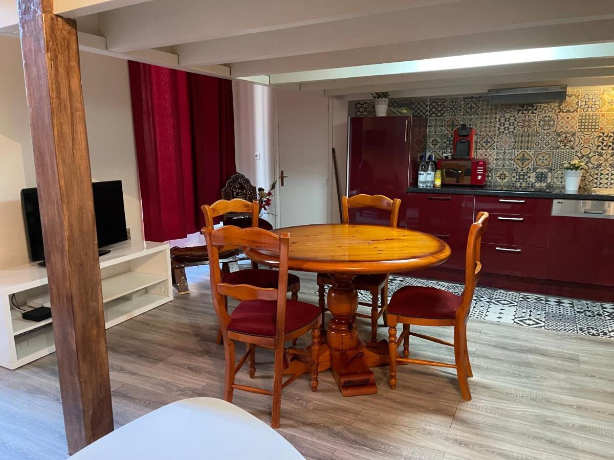 Cosy Appartement In Old City Center บอร์โด ภายนอก รูปภาพ